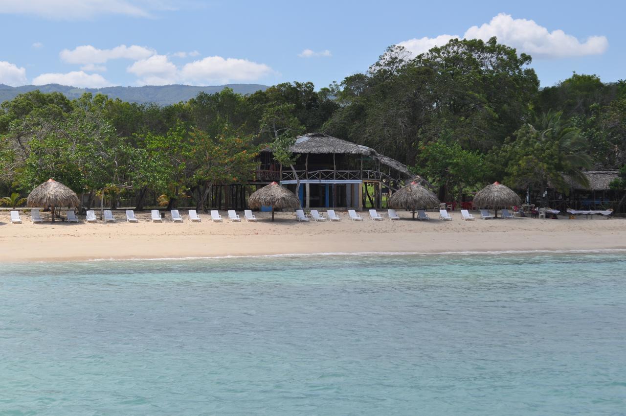 Paradise Island Beach Resort Punta Rucia Luaran gambar