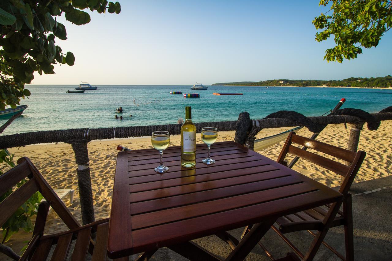 Paradise Island Beach Resort Punta Rucia Luaran gambar